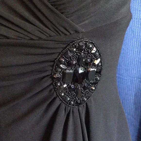 Last chance! Strapless black dress- White House Black Market brand Ladies size 0 - Picture 4 of 11